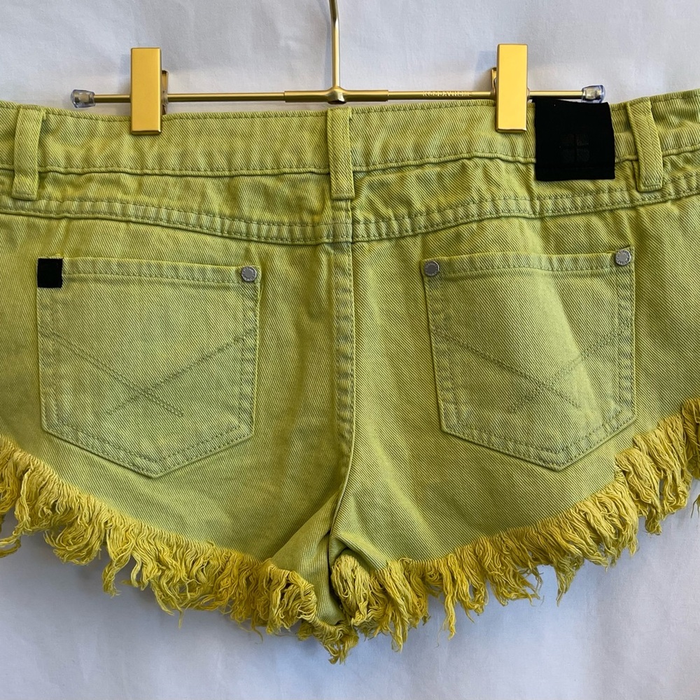 INSIGHT 51 Dipper Citrine Denim Cutoff Shorts NWT SZ 6 - Picture 5 of 8